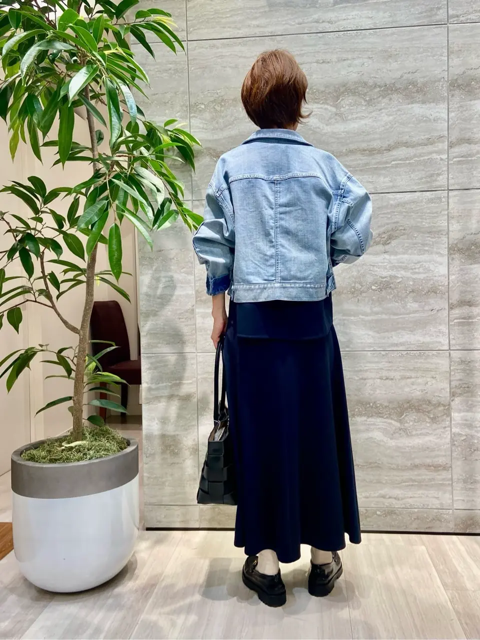 自由区 Ishii コーディネート画像