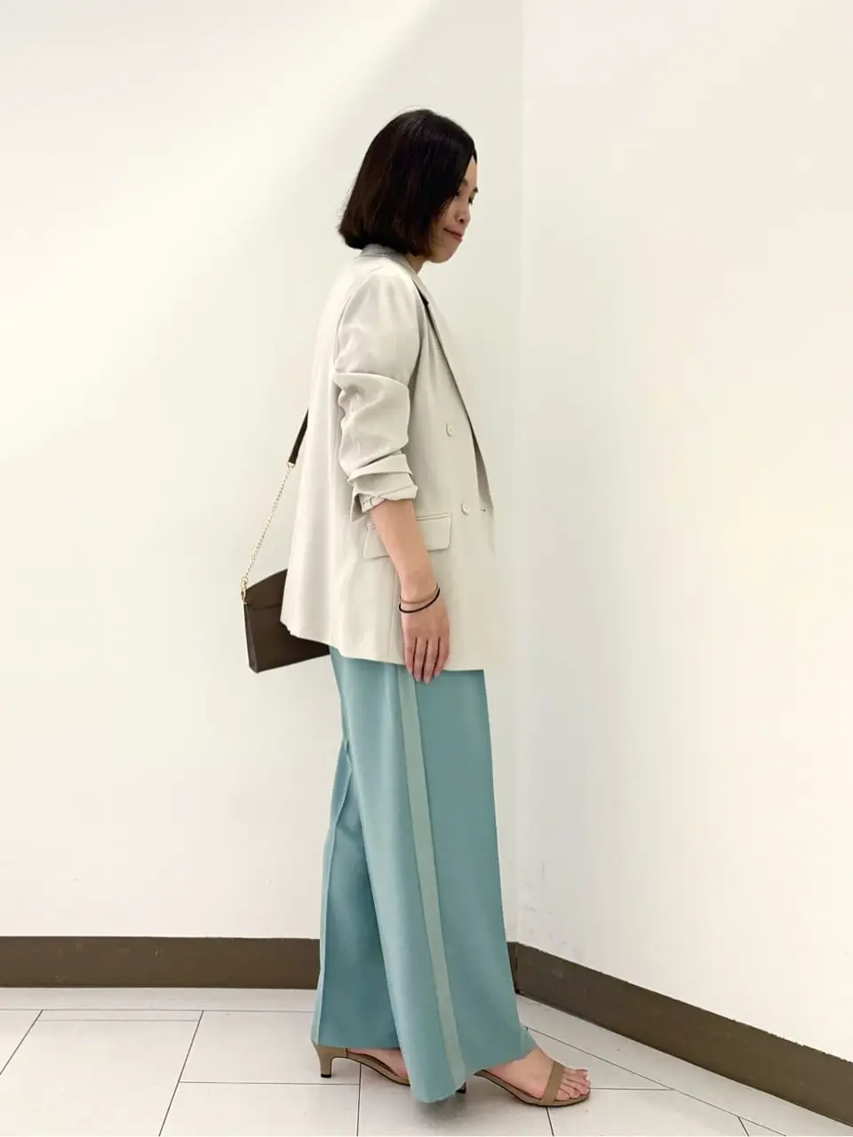 自由区 南 コーディネート画像