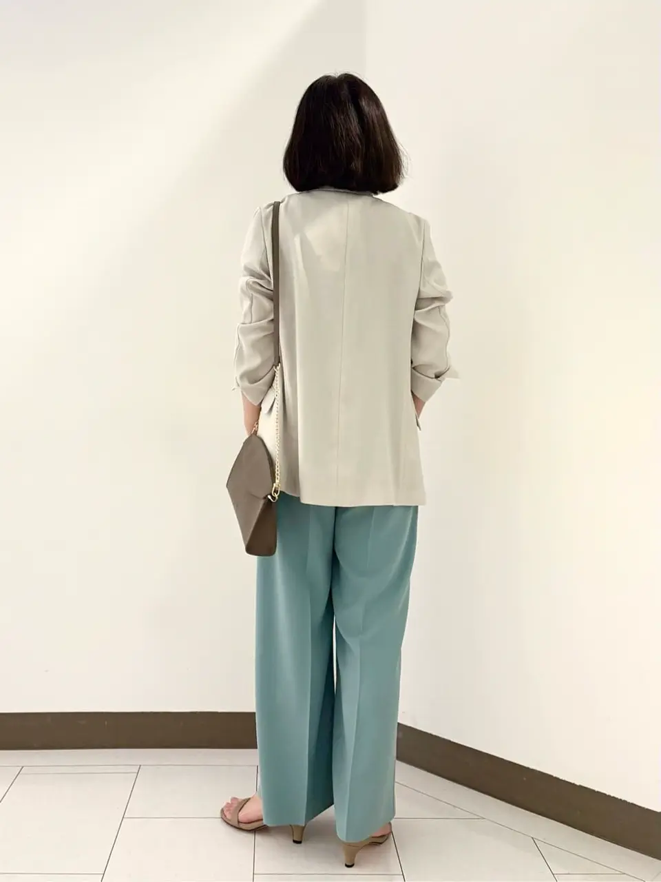 自由区 南 コーディネート画像