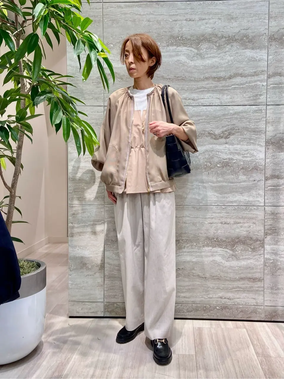 自由区 Ishii コーディネート画像