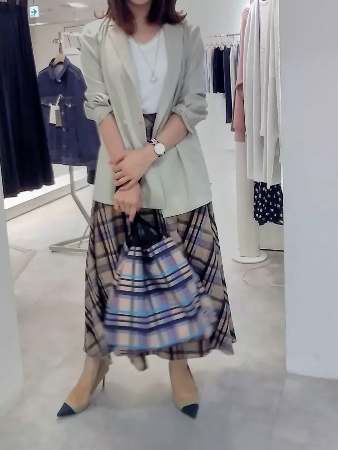 自由区 東 コーディネート画像