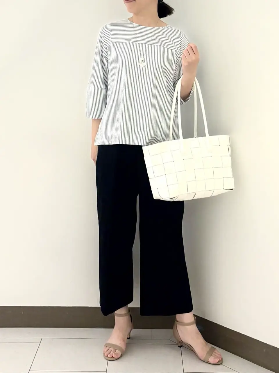 自由区 南 コーディネート画像