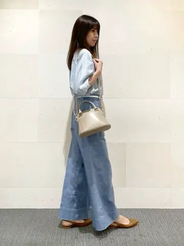 自由区  若旅 コーディネート画像