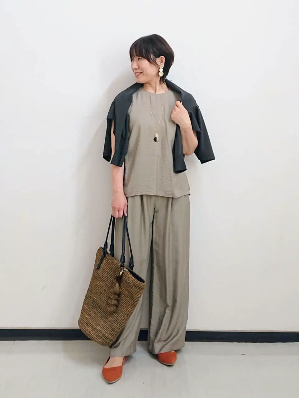 自由区 近藤 コーディネート画像