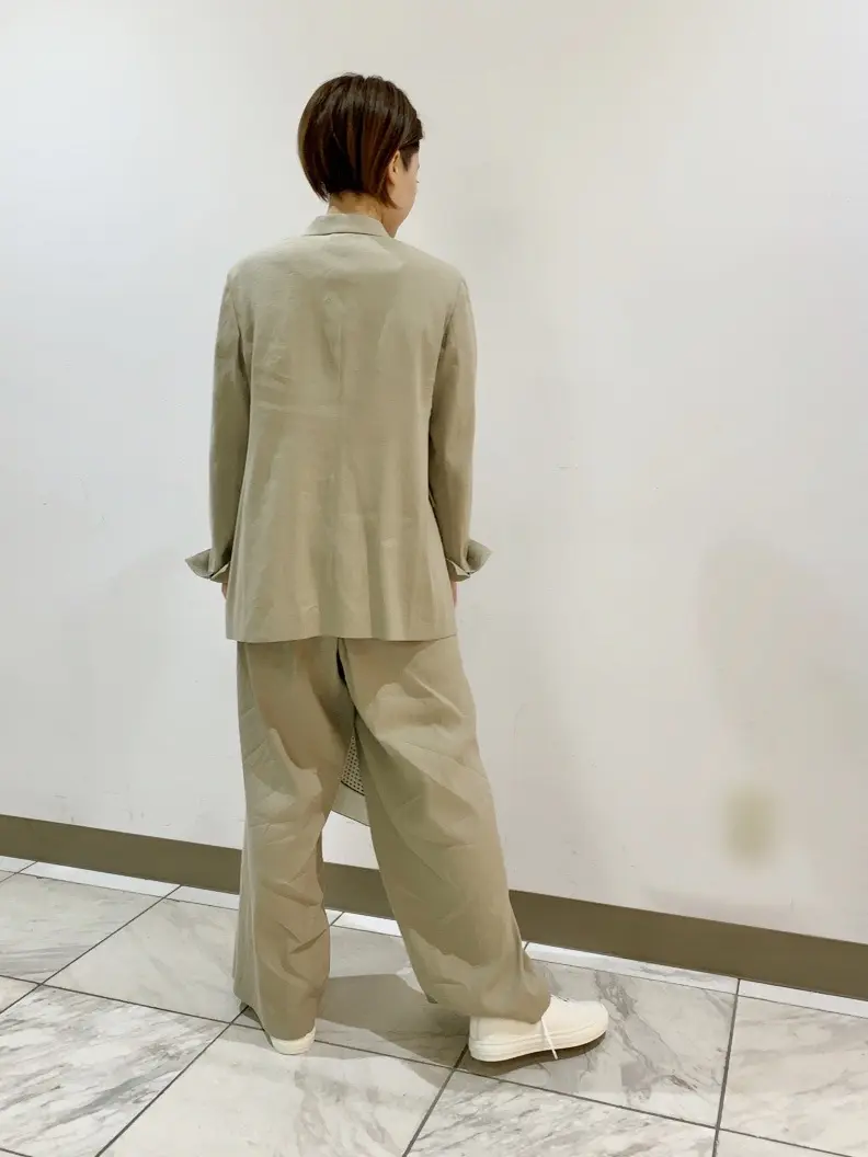 自由区 冨樫 コーディネート画像