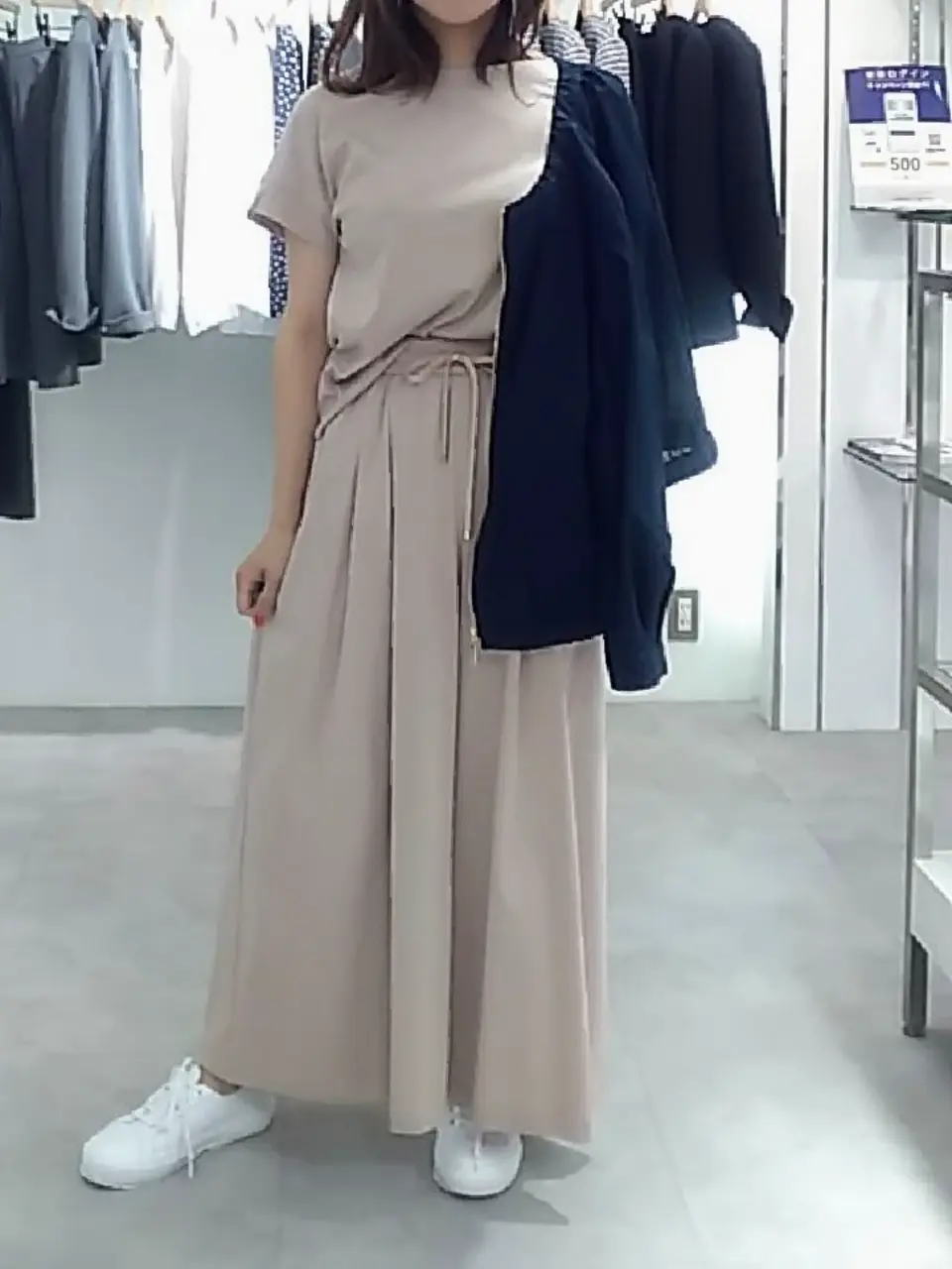 自由区 東 コーディネート画像