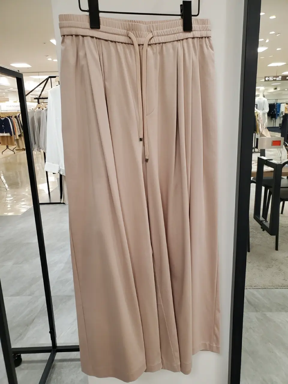 自由区 竹増 コーディネート画像