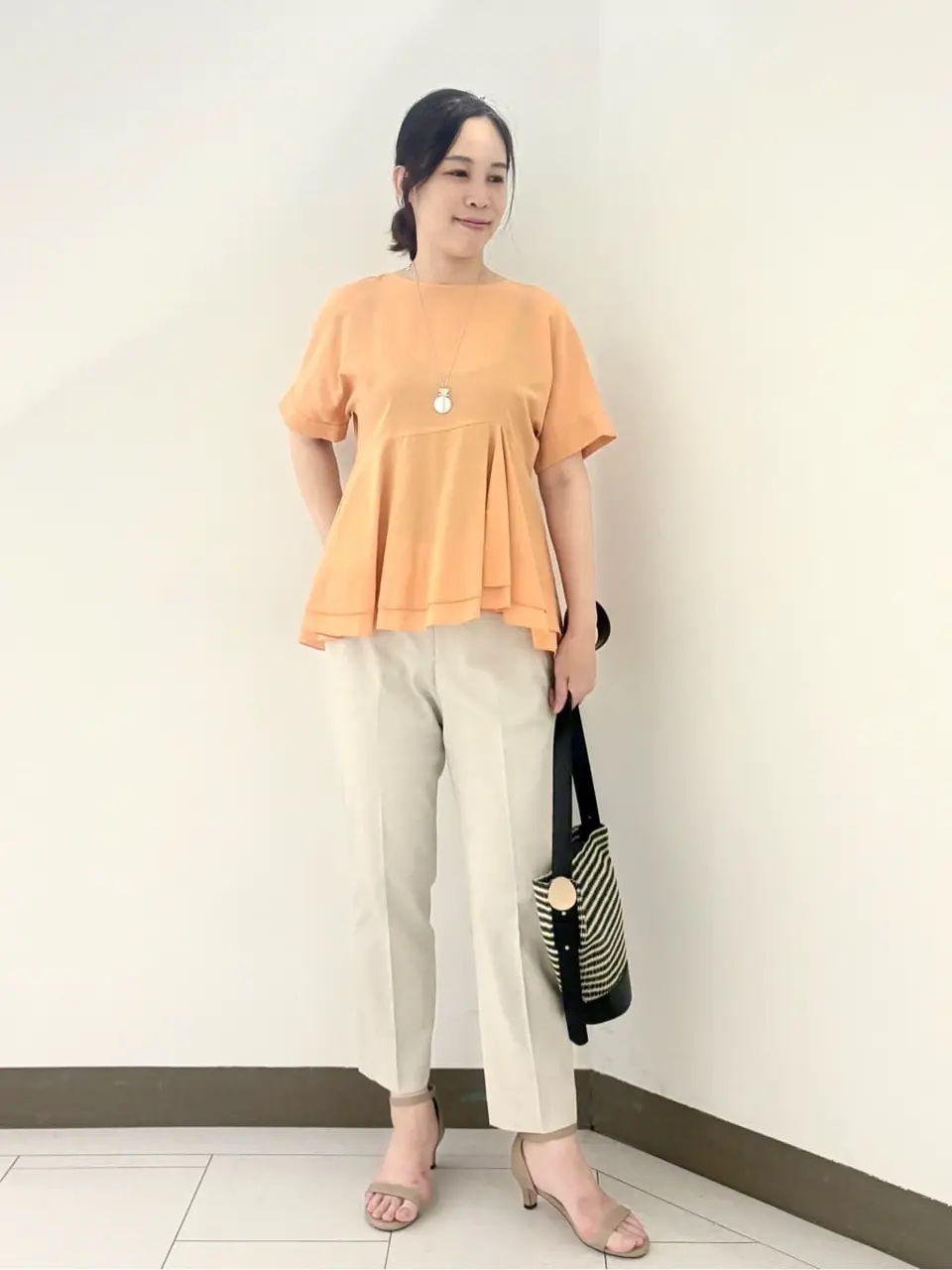 自由区 南 コーディネート画像