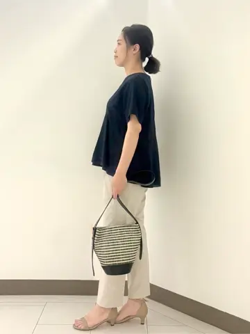 自由区 南 コーディネート画像