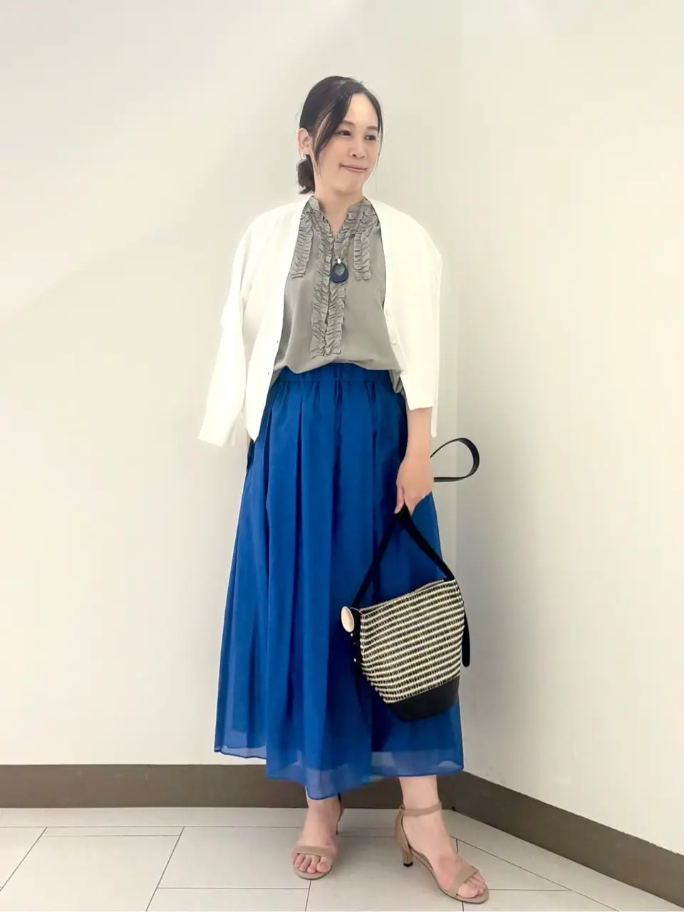 自由区 南 コーディネート画像