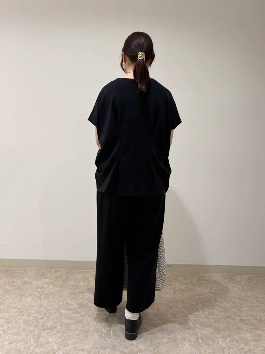 自由区 篠﨑 コーディネート画像