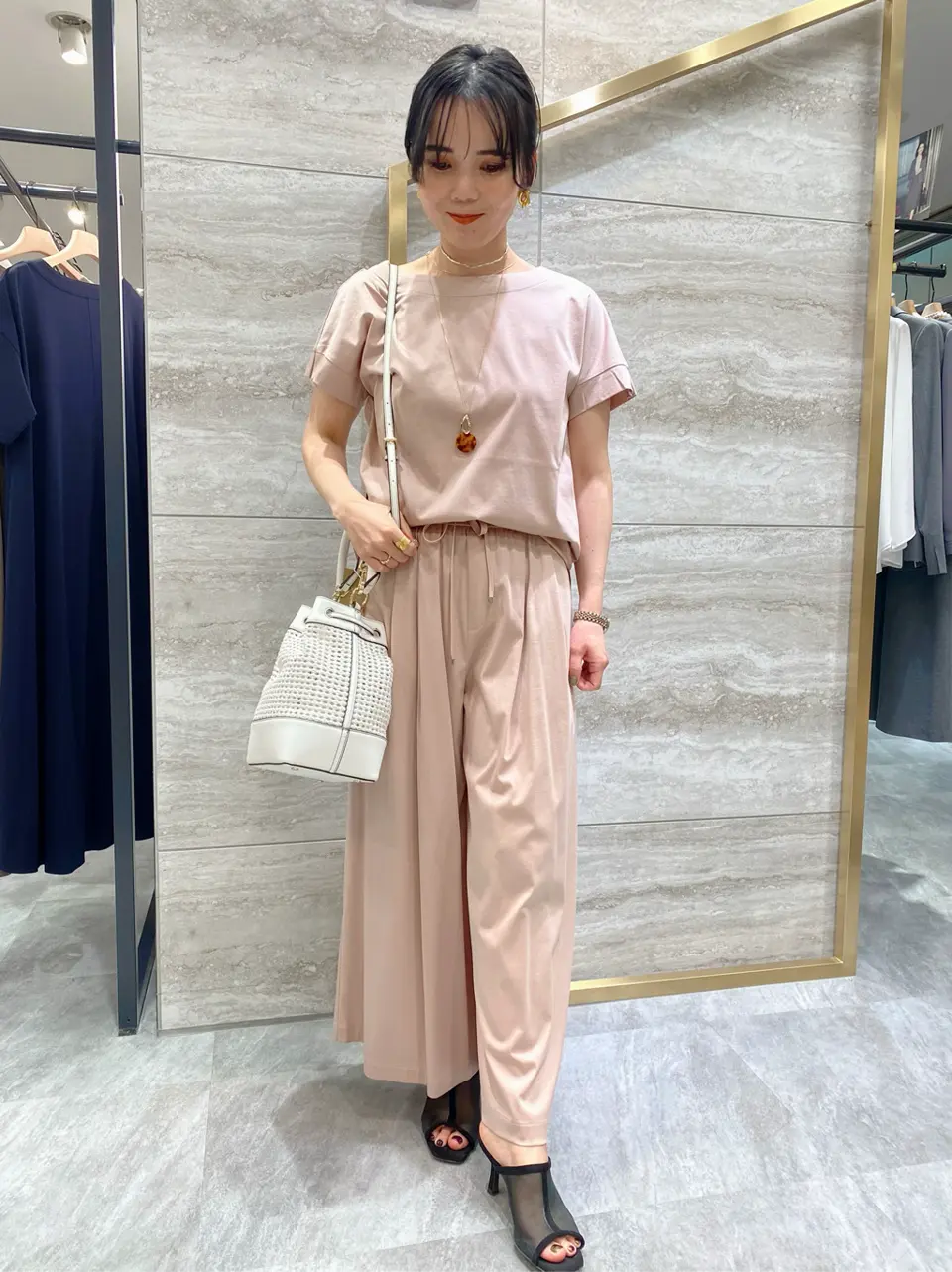 自由区 松本 コーディネート画像