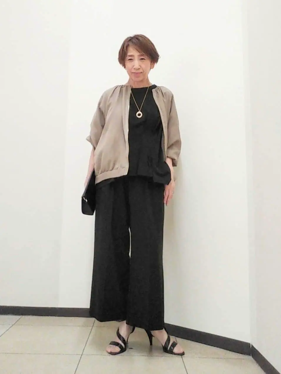 自由区 浅野 コーディネート画像