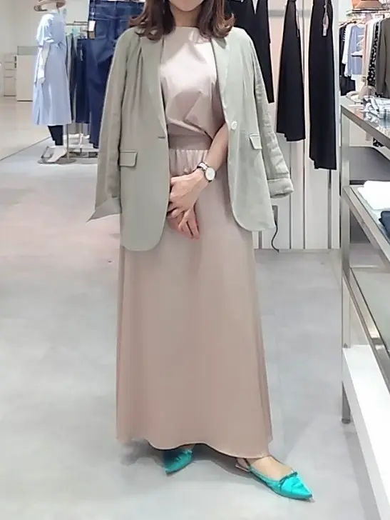 自由区 東 コーディネート画像