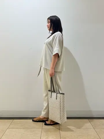 自由区 藤﨑 コーディネート画像