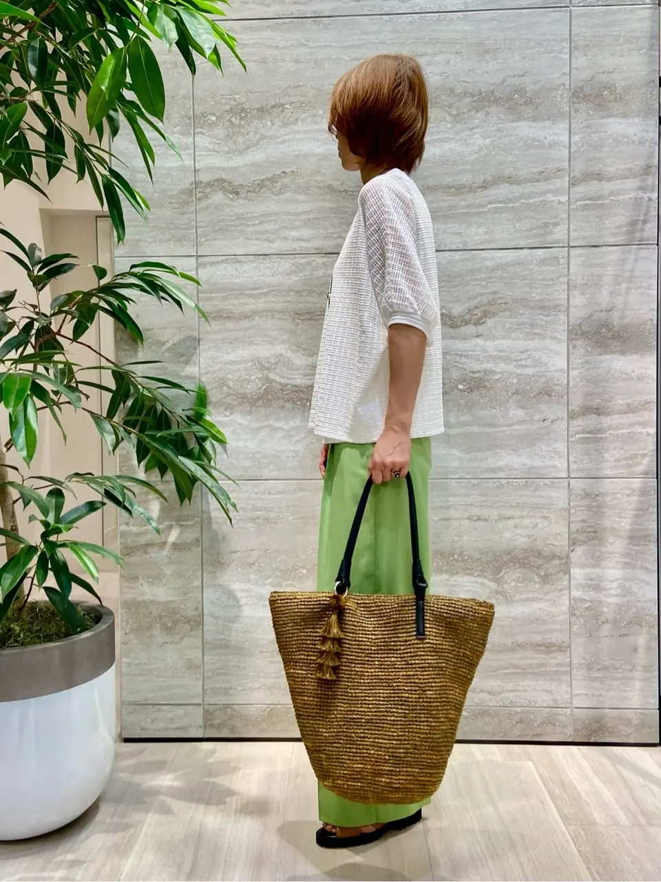 自由区 Ishii コーディネート画像