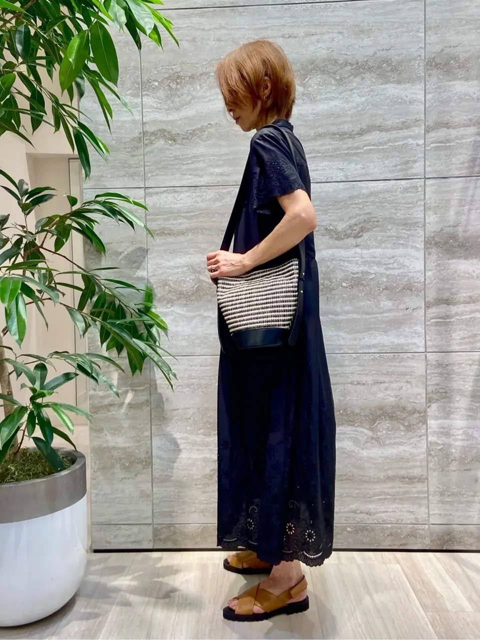 自由区 Ishii コーディネート画像