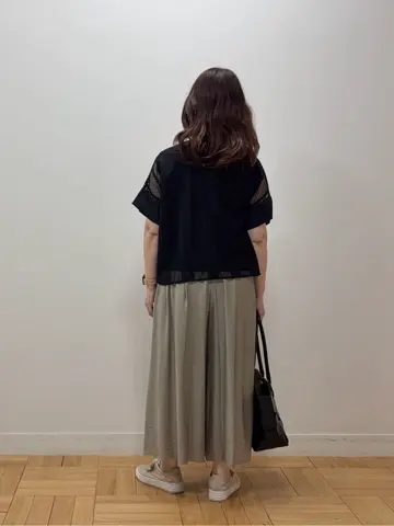 自由区 白戸 コーディネート画像