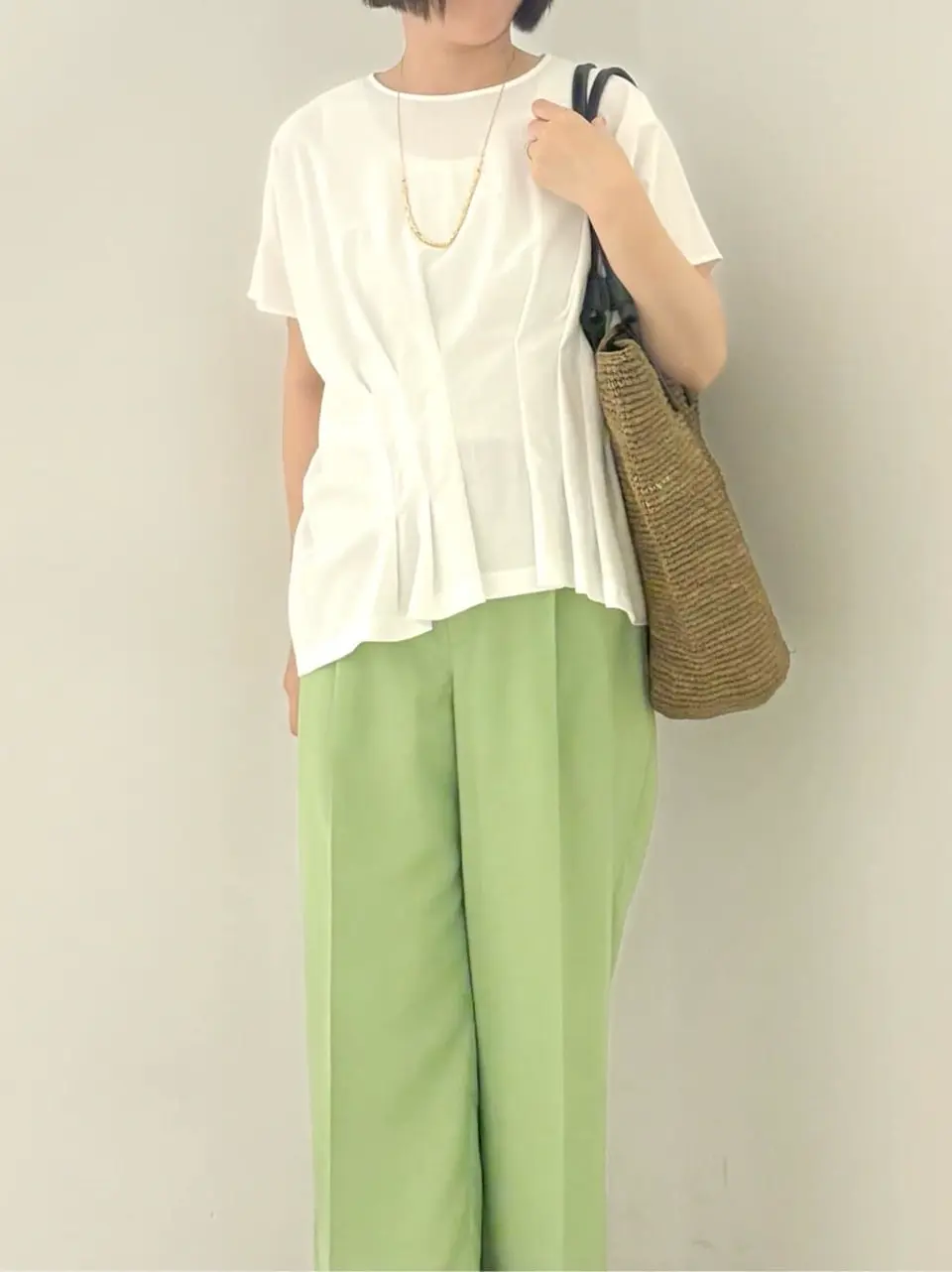 自由区 南 コーディネート画像