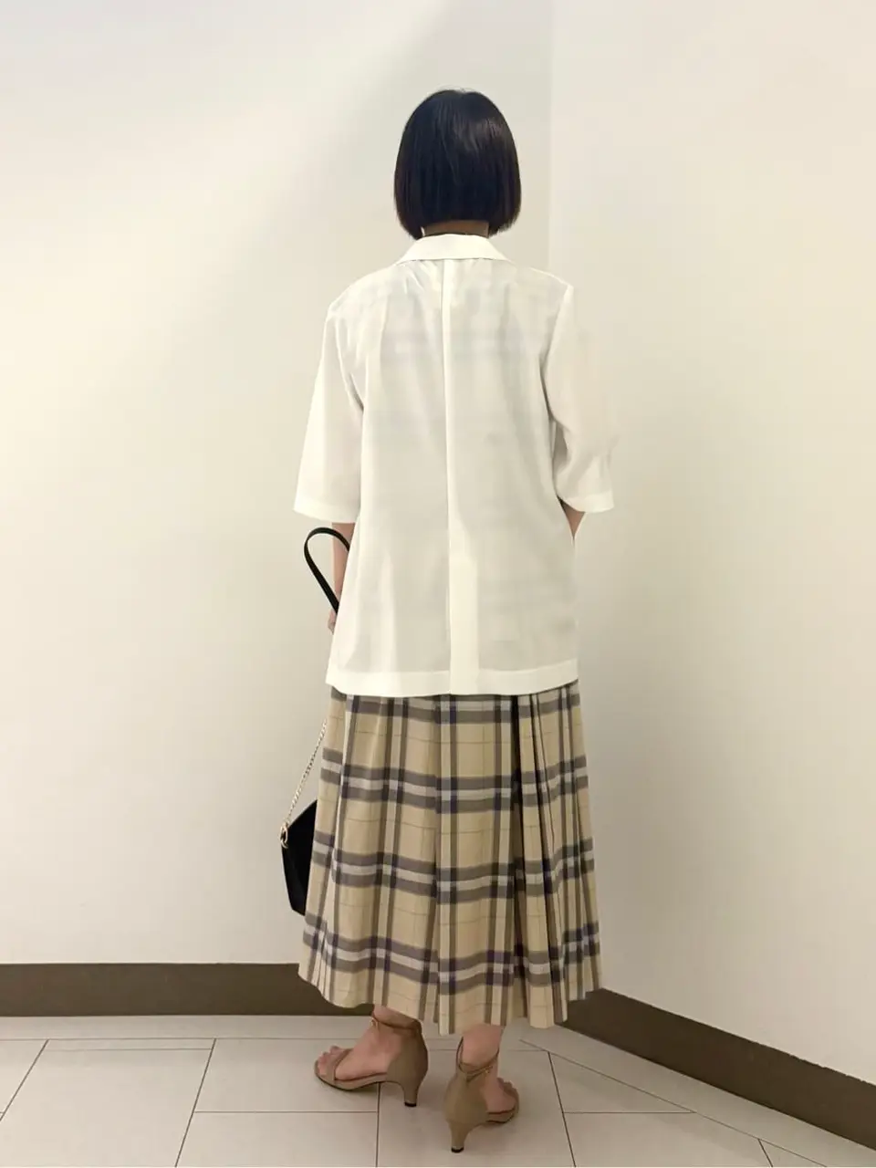 自由区 南 コーディネート画像