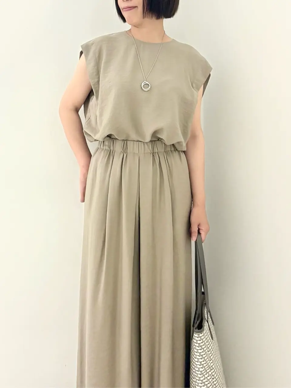 自由区 南 コーディネート画像