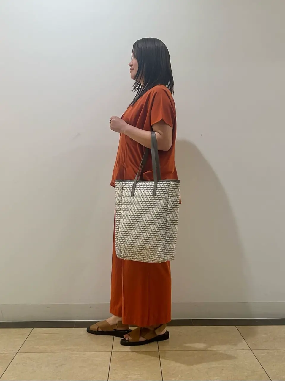 自由区 藤﨑 コーディネート画像