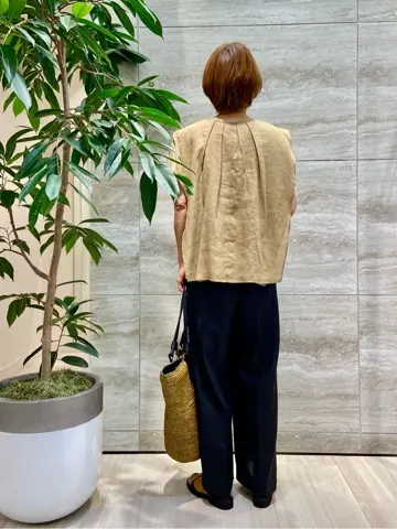 自由区 Ishii コーディネート画像