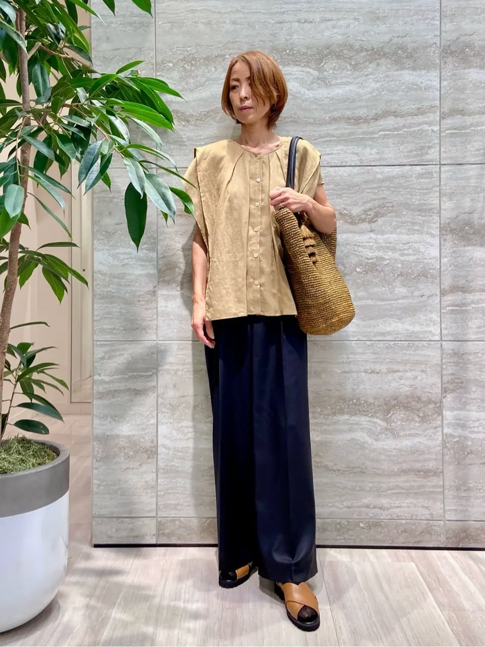 自由区 Ishii コーディネート画像