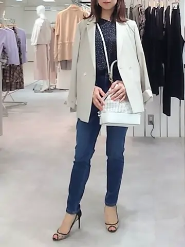 自由区 東 コーディネート画像