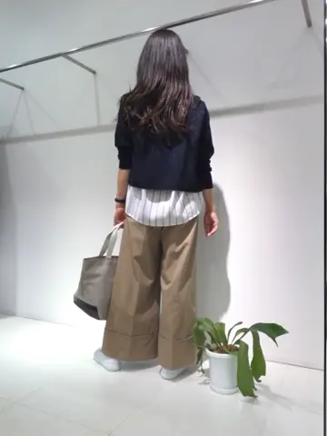 自由区 新保 コーディネート画像