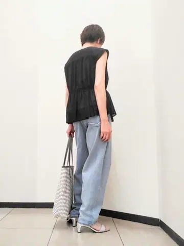 自由区 浅野 コーディネート画像