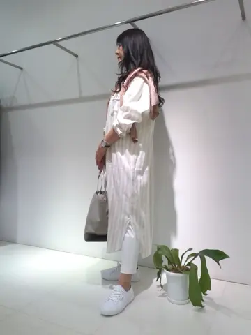 自由区 新保 コーディネート画像