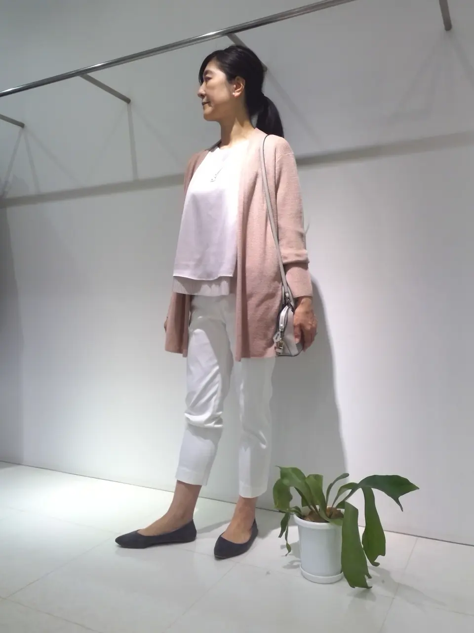  新保 コーディネート画像