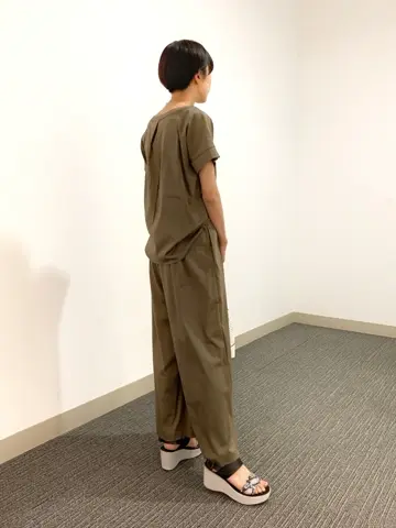 自由区 河野 コーディネート画像