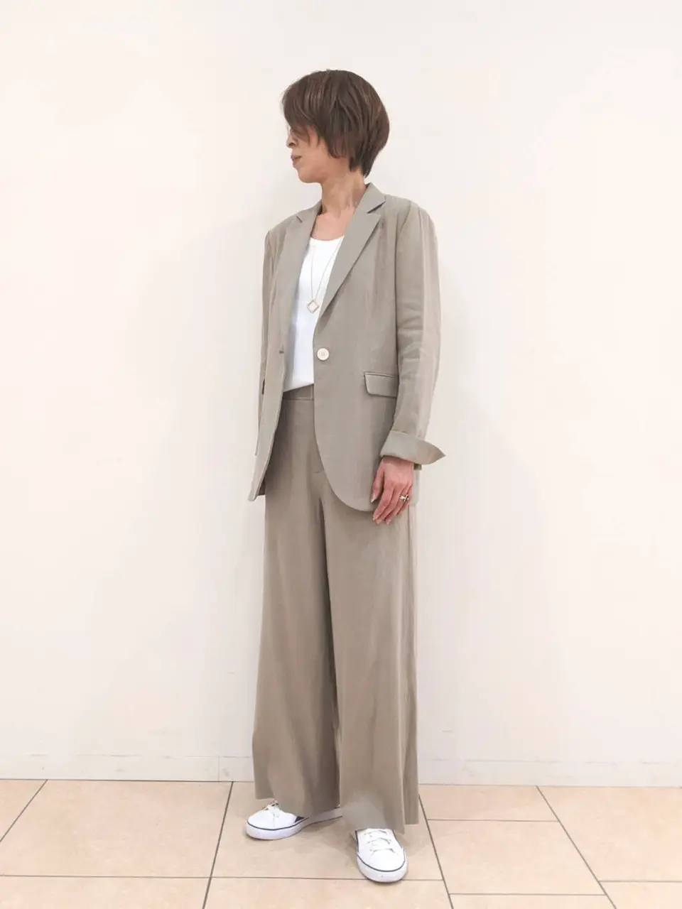 自由区 Ishii コーディネート画像