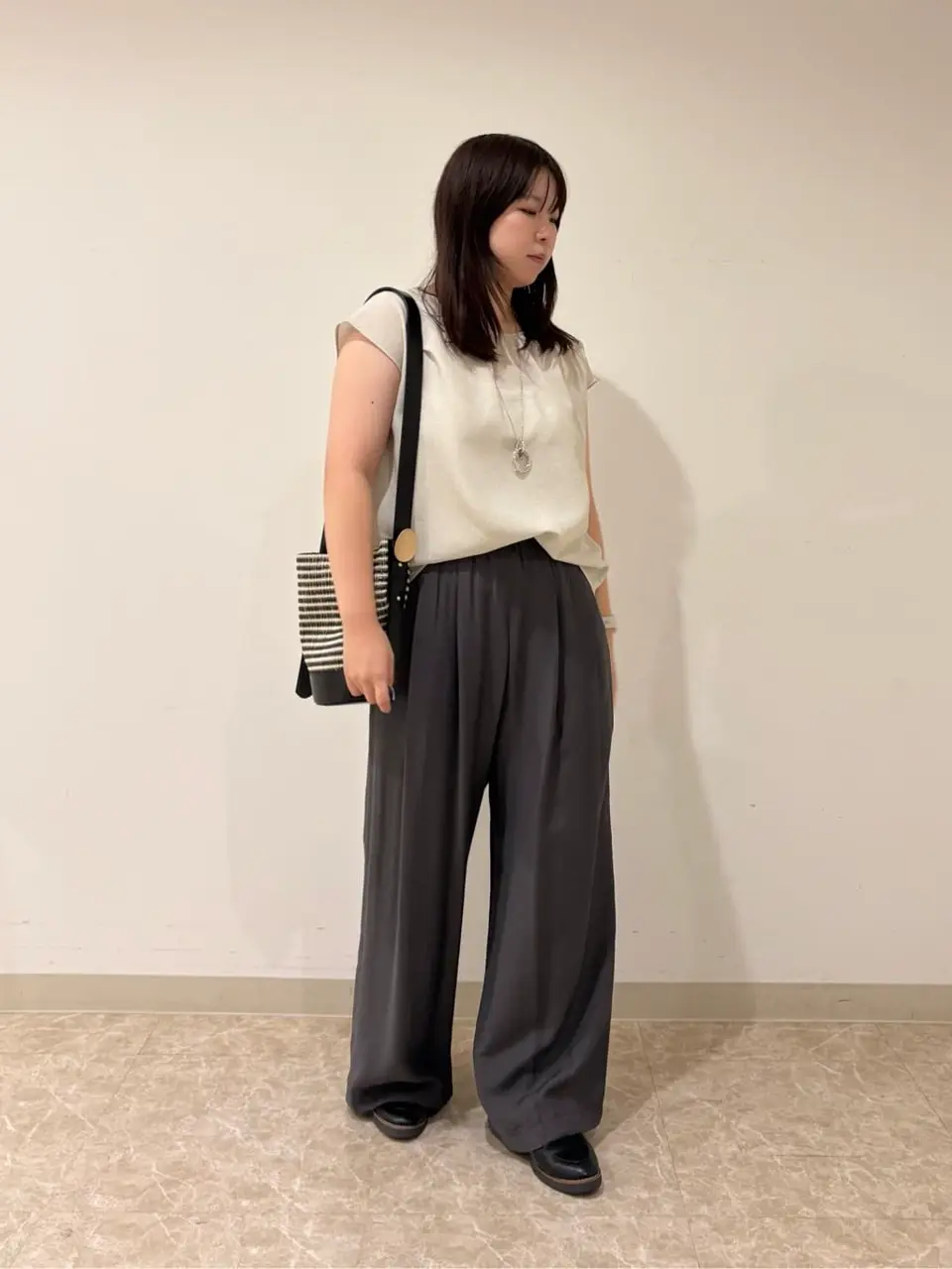 自由区 篠﨑 コーディネート画像