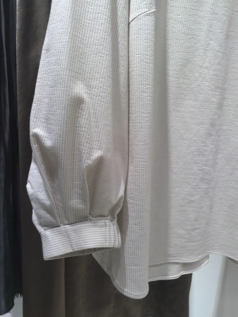 自由区 新保 コーディネート画像