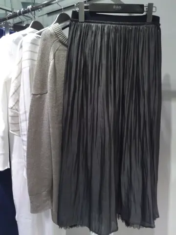 自由区 新保 コーディネート画像