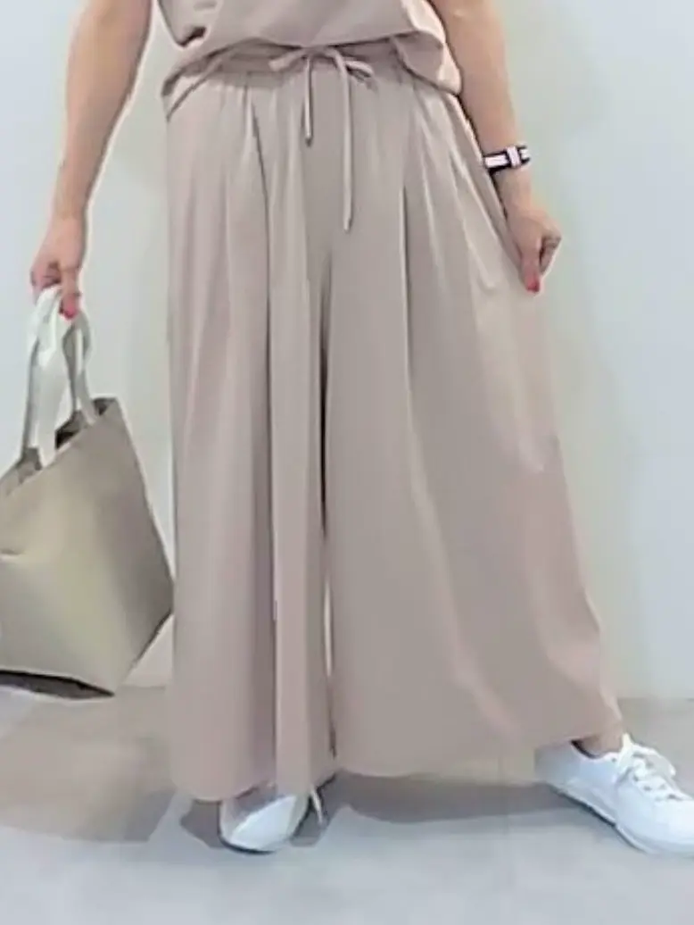 自由区 東 コーディネート画像