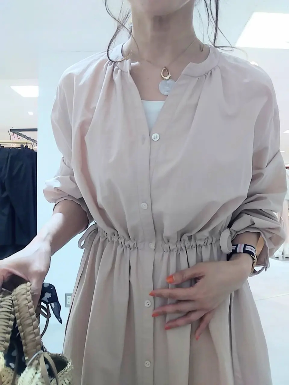 自由区 東 コーディネート画像