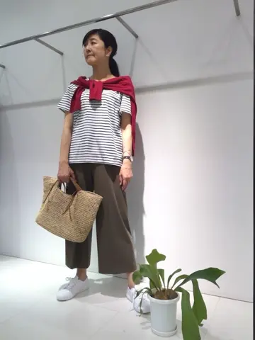 自由区 新保 コーディネート画像