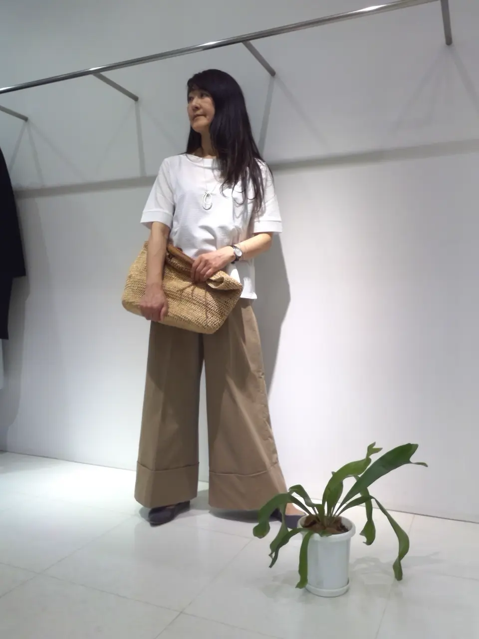  新保 コーディネート画像