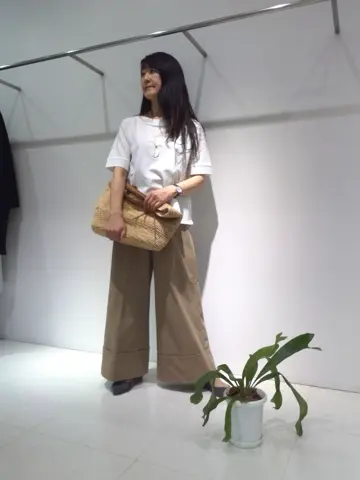 自由区 新保 コーディネート画像