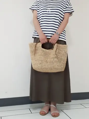 自由区 ナオミ コーディネート画像