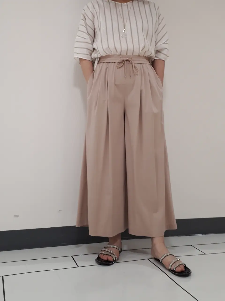 自由区 ナオミ コーディネート画像