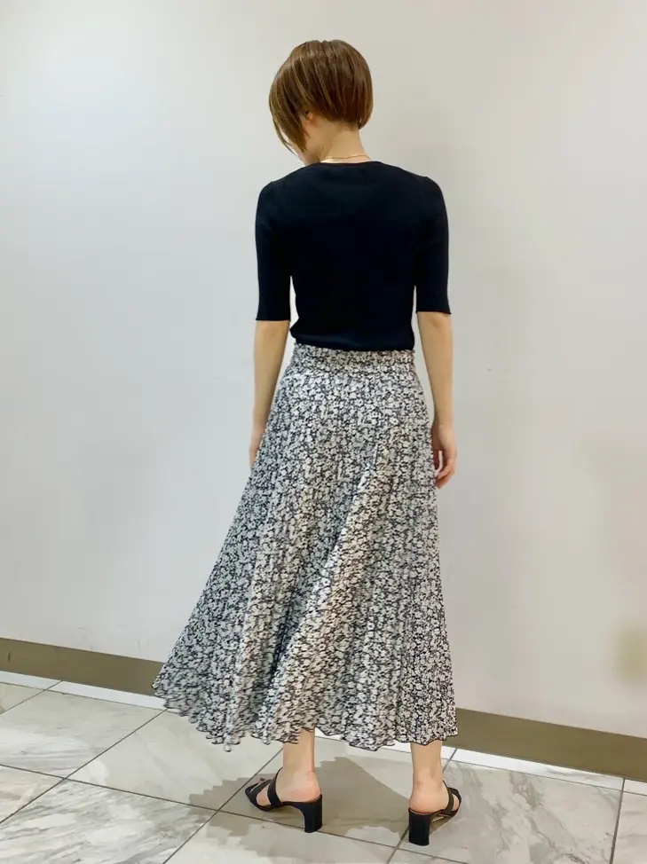 自由区 冨樫 コーディネート画像