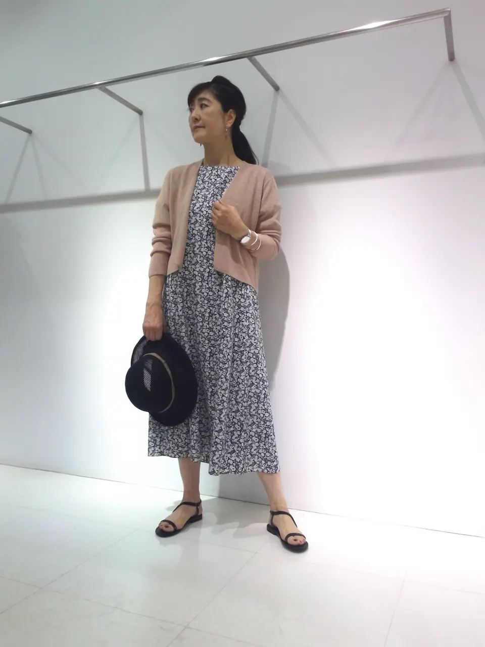  新保 コーディネート画像