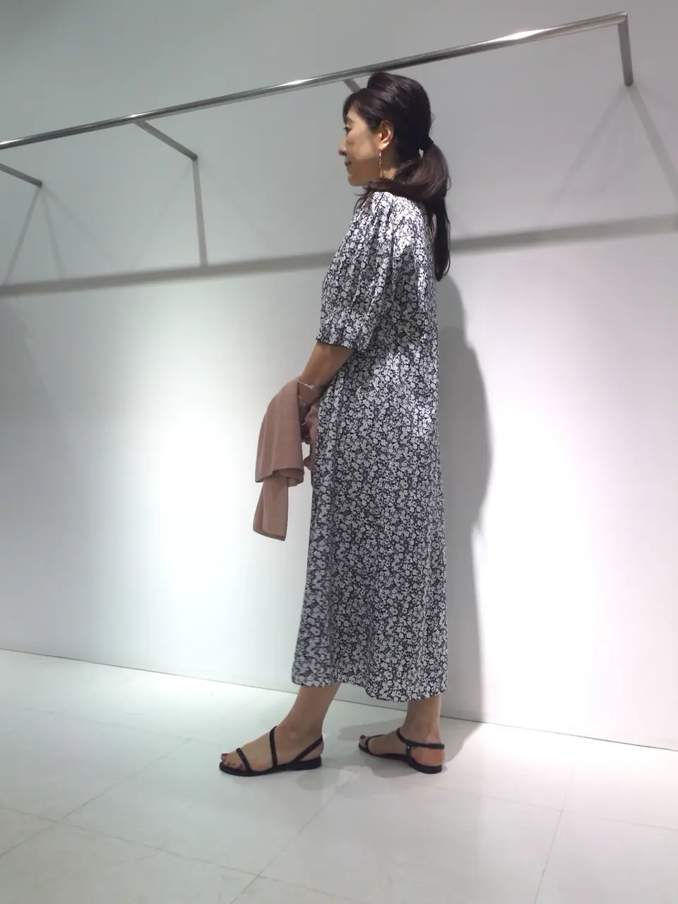 自由区 新保 コーディネート画像