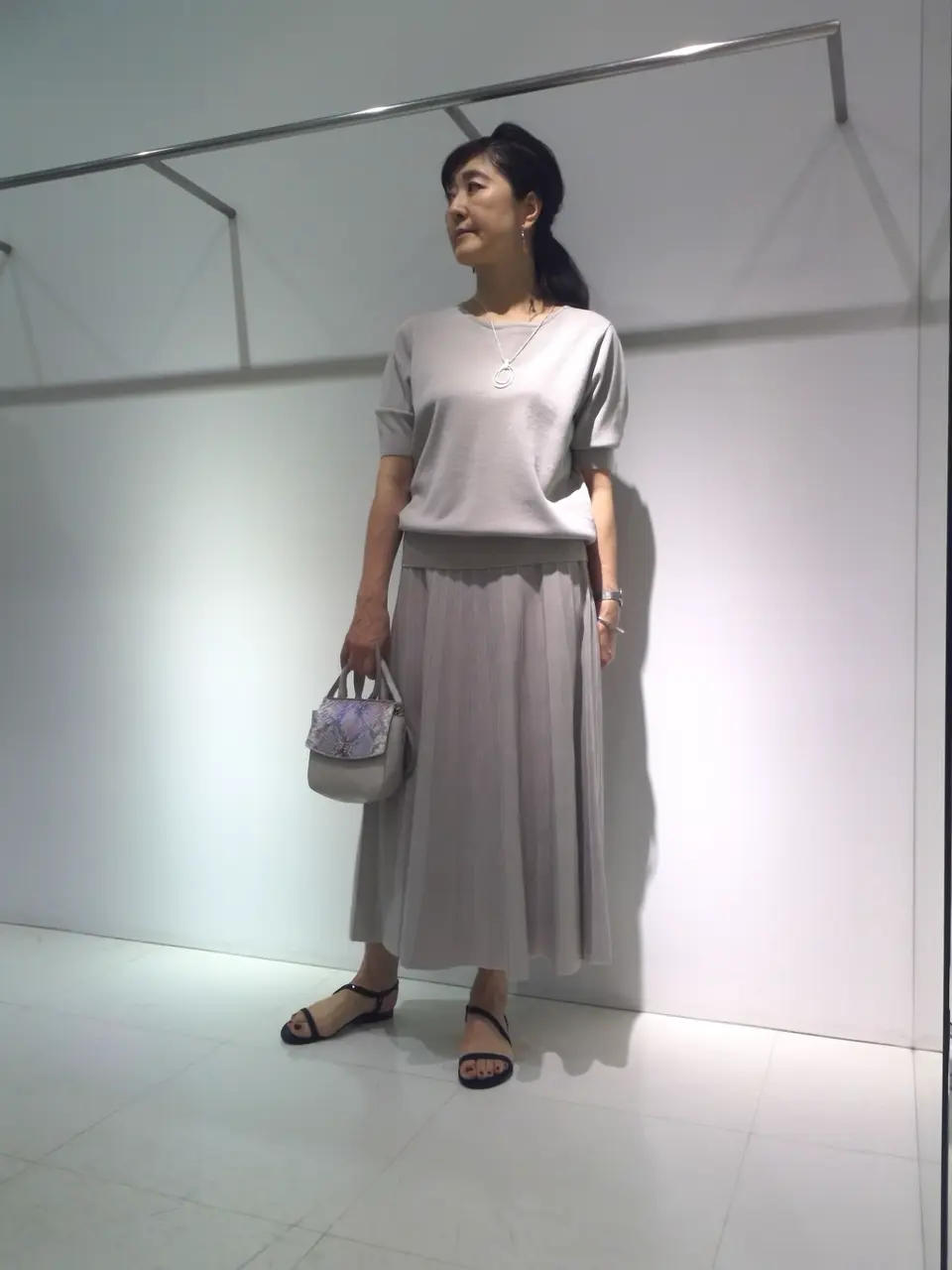 自由区 新保 コーディネート画像