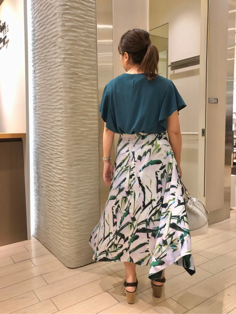 自由区 鈴木 コーディネート画像